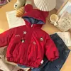 Abrigo de Algodón de Invierno para Niños, Estilo Nuevo para Niños y Niñas, Forrado de Felpa y Engrosado, Elegante Chaqueta de Algodón, Lindo Abrigo Rojo con Capucha para Bebés, Moderno