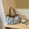 Bolso de Lona Estilo Artístico Estilo Universitario Coreano Transfronterizo para Mujer 2026 Verano Nuevo Moda Tendencia Bolso de Hombro de Gran Capacidad