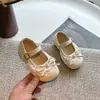 Zapatos de Princesa con Lazo para Niñas 2026 Nuevo Primavera Suela Suave Zapatos de Una Sola Pieza Zapatos Pequeños de Cuero para Bebé Zapatos Casuales Mocasines