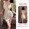 Ropa de dormir sensual para la noche Estilo Puro Deseo Espalda Descubierta Ropa de casa de alta gama Sexy Bata de noche de seda helada con cordones 9662