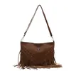Bolsa de Ombro com Franjas Estilo Boêmio de Nicho 2025 Nova com Rebites Superfície Macia Bolsa Tote Casual Bolsa Transversal Bolsa Feminina