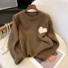 Suéter de punto redondo estilo coreano transfronterizo con diseño de corazón en color contrastante, top de punto de manga larga, nueva moda otoño/invierno para mujer, estilo holgado y relajado