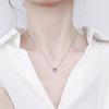 Collar de diseño de nicho con sensación de luz, de lujo, sencillo y versátil, clásico, con cabeza de vaca, colgante de moissanita de imitación, joyería para mujer al por mayor