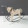 Caballo mecedor de madera, estilo vintage europeo, acabado envejecido, regalo de cumpleaños, caballito de madera pequeño, decoración del hogar para habitación infantil, adorno rojo de escritorio