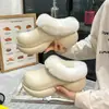 Novas Pantufas Peludas com Solado Grosso para Outono/Inverno 2026 para Mulheres, EVA Impermeável Moda ao Ar Livre Aumenta Altura Slip-On Pantufas de Algodão