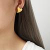 Nuevos pendientes de botón asimétricos estilo chino corazón amor titanio acero pendientes de temperamento exquisito TikTok Redes sociales pendientes exagerados en forma de corazón venta al por mayor