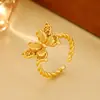 Anillo de mariposa de pluma de seda dorada retro chapado en oro diseño de nicho exquisito anillo de dedo de comida único ventas directas de fábrica