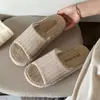 Las nuevas pantuflas de lino Mingsheng, de estilo japonés, ligeras y lujosas, con suela antideslizante, son perfectas para el verano y se pueden usar en casa.. También hay disponibles pantuflas para hombre para todas las estaciones, con envío gratis