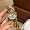Directo del fabricante, modelo nuevo como se ve en Xiaohongshu, reloj para mujer con incrustaciones completas de diamantes, rojo rosado, pitahaya, azul hielo picado, correa de acero, reloj de alta gama para mujer