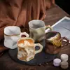 Caneca Artesanal Retrô Cerâmica Queimada em Forno Xícara de Café Criativa Japonesa Personalizada Xícara com Formato Estranho