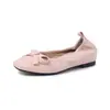 Zapatos de abuela para aumentar la altura con lazo de piel de oveja súper suave 2026 otoño punta redonda tacón de cuña medio cuero genuino zapatos de vestir bajos para mujer