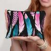 Estilo Ins Transfronterizo Nuevo Bolso Cosmético Estampado para Mujer Patrón de Plumas Coloridas Portátil Almacenamiento de Viaje Lavado a Mano