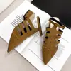 Sandalias Romanas de Punta Cerrada Tejidas Estilo Retro con Decoración de Remaches Transpirables para Mujer para Usar al Aire Libre Verano 2026 Nuevas Llegadas