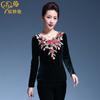 Chen Miaoyan Outono 2022 Veludo Dourado Bordado Manga Longa Tamanho Plus Elegante Justo Emagrecedor Bordado Cabelo Feminino