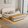Cama suspendida estilo crema cama doble moderna minimalista dormitorio principal terciopelo teddy francés cama grande de 1.8 metros cama de tela cama de bodas