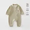 Macacão de bebê unissex, estilo primavera e outono, de manga longa, com logo transferido a calor, zíper, peça externa, roupas de bebê, macacão de seda e caxemira para engatinhar, disponível para atacado