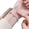 Pulsera sencilla vintage usada joyería francesa elegante y delicada joyería de diamantes cuadrados y brillantes pulsera versátil estilo