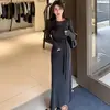 Vestido Longo Novo Estilo Outono e Inverno com Gola Redonda e Laço, Manga Longa para Mulheres, Tecido Escovado, Elástico, Ajustado ao Corpo, Cinto na Cintura, Emagrecimento, Elegante Vestido Longo Evasê