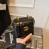 Bolso Cuadrado Pequeño de Alta Gama con Textura para Mujer, Bolso Cruzado Clásico tipo Chanel con Cadena Metálica Acolchada al Hombro, Bolso tipo Estuche de Maquillaje