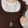 Collar de Perlas Color Café Maillard con Acabado de Lujo para Mujer, Nueva Cadena para Suéter Otoño e Invierno 2025