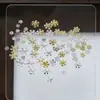 Pedras de Strass para Nail Art de Floco de Neve em Liga Metálica, Venda Quente Transfronteiriça, Bestseller de Inverno, Estilo 3D Versátil, Acessórios de Unha de Floco de Neve Dourados e Prateados
