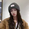 Gorro pequeño de lana estilo coreano sin protección para las orejas, adecuado para circunferencia de cabeza grande, cálido para otoño e invierno, favorecedor del rostro, engrosado, gorro para clima frío para mujer con protección para las orejas