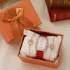 TikTok Live Venta Caliente Cinturón Reloj de Mujer Barril de Vino Vintage Reloj de Mujer Pulsera de Pedrería Set de Regalo de Tres Piezas