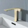 Torneira Minimalista de Cobre para Lavatório Quente e Frio, Torneira para Lavatório de Embutir na Cor Cinza Chumbo para Uso Doméstico