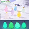Árbol de Navidad en miniatura con luces brillantes para un micropaísaje creativo, decoraciones DIY temáticas de nieve, accesorios de bolsa sorpresa y figuritas en miniatura