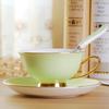 Juego de taza y platillo de café de porcelana china de regalo de cerámica Juego de taza y platillo de té de la tarde de estilo europeo Juego de taza y platillo de café de oro vintage