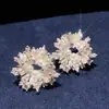 Pendientes de Flor de Perla con Circonita Incrustada de Diamantes de Lujo, Pendientes de Moda de Lujo Ligero y Gama Alta, Pendientes de Estilo Europeo y Americano con un Diseño de Nicho