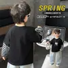 Blusa Infantil Listrada Desenho Animado Estilo Coreano Primavera Nova Para Bebês Falso Duas Peças Camiseta Básica com Estampa de Letras Para Meninas Tendência
