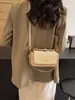 Bolso tipo caja retro de lujo ligero de comercio exterior de alta gama para mujer, nuevo bolso de mano de moda 2026, bolso pequeño cuadrado para hombro y cruzado