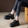 Moda Outono e Primavera Novo Estilo Britânico Retrô Sapatos Pequenos de Couro para Mulheres, Versáteis que Aumentam a Altura, Mocassins de Salto Bloco com Solado Grosso