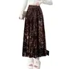 Falda Larga de Terciopelo Tie-Dye Elástica de Cintura para Mujer, Estilo Otoño e Invierno Nuevo, Estilo Retro, Sensación de Alta Gama, Estilizadora de Forma de Campana, Transfronteriza