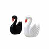 Decoración de paisaje de micro paisajismo suministros para hornear decoración de pasteles pareja de dibujos animados Cisne Blanco y Negro
