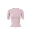 Cintura ajustada, mangas três quartos, gola redonda, camiseta sereia, casual, confortável, moderna, peça básica versátil, pode ser estampada ou bordada