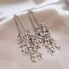 Pendientes de Borla Dorada con Espiga de Trigo de Lujo Ligero 2026 Nuevo Estilo Gama Alta Nicho Exquisitos de Moda Elegantes para Viaje Diario para Mujer