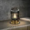 Lámpara de Mesa Pequeña de Vidrio con Atmósfera Moderna y Simple Lámpara de Mesita de Noche de Lujo Accesible Escandinavo Decoración Retro Lámpara de Mesa Creativa Personalizada para Dormitorio
