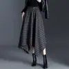 Falda de cuadros retro para mujer, nuevo estilo otoño 2026, de cintura alta, que cubre la cadera, de longitud media, elegante, versátil, falda irregular, de moda