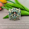 Broche de Acrílico de Dibujos Animados, Lindo Periférico de Anime de Enfermera Sosteniendo una Aguja, Insignia de Fantasma, Accesorios para Niños, Parche para Teléfono Móvil