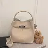 Bolsa Saco Tendência Estilo Coreano para Mulheres 2026 Nova Versátil Nicho Ombro Transversal Bolsa de Mão Moda Simples
