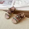 Sapatos Rasteirinhos Fofos para Meninas, Tecidos 2026 Verão Novo Estilo Sandálias Versáteis Infantis com Solado Macio Bico Quadrado Laço