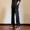 Jeans de hombre de color claro, pantalones rectos holgados de pierna ancha con vibra de la alta calle americana, pantalones casuales versátiles de moda lavados