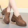 Mocassins de sola grossa femininos 2024 outono novos sapatos femininos de alta qualidade sentido Joker primavera e outono sapatos pequenos sapatos de couro uma geração de cabelo