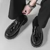 Zapatos de cuero de punta gruesa para hombre transfronterizos, nuevos mocasines slip-on de estilo británico para primavera y otoño, zapatos casuales