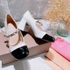 Nuevos Tacones Altos de Tacón Grueso con Cadena Zapatos de Tacón Pequeños con Aroma Primavera y Otoño Punta Cuadrada Mary Jane Retro Negro y Blanco Planos Combinación de Colores para Mujer 2021
