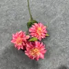 Flores Artificiales para Bodas, Dalia de 3 Cabezas Escenario para Salón de Bodas, Arreglos Florales, Decoraciones de Caminos, Muebles para el Hogar, Fabricantes de Flores