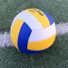 Bola de vôlei nº 5, espessa, antiderrapante, em PVC, costurada à máquina, ideal para estudantes do ensino médio que desejam treinar para competições e exames de admissão. Venda por atacado de vôlei.