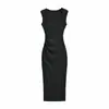 Vestido Tailandês para férias de verão, valoriza a silhueta e ilumina, com decote quadrado, alças largas, design canelado, caimento justo, vestido midi justo tipo regata sexy